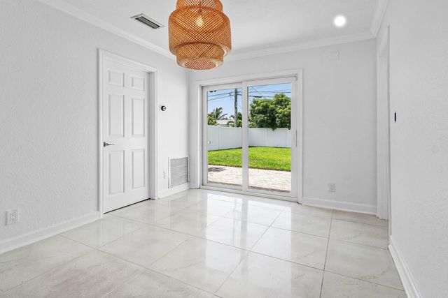 231 SW 6th Street, Boca Raton, FL 33432