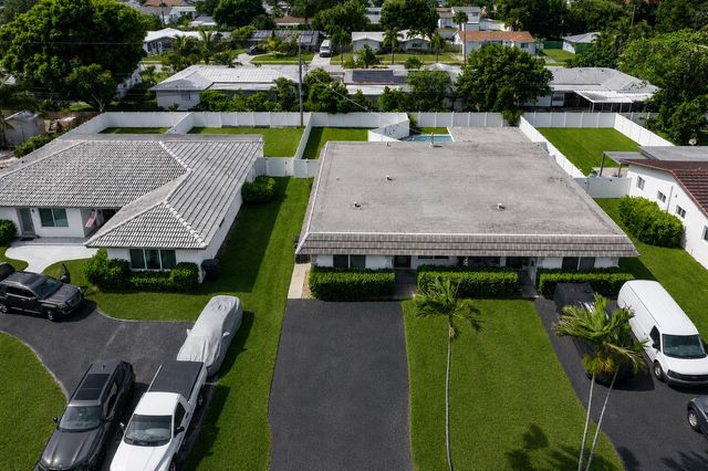 231 SW 6th Street, Boca Raton, FL 33432