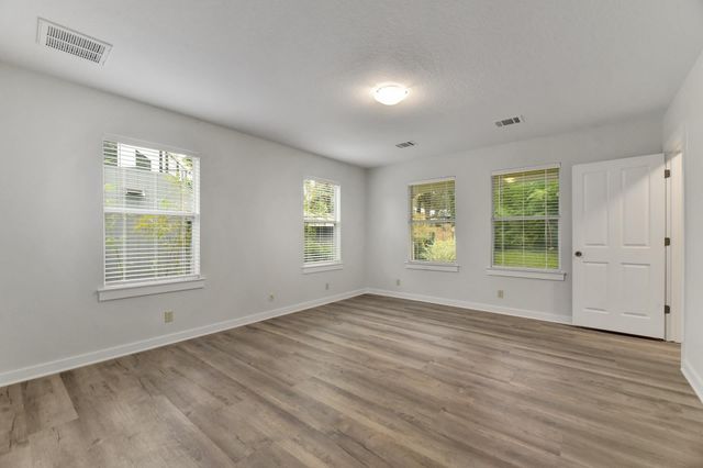 2305 W 9th ST, Austin, TX 78703