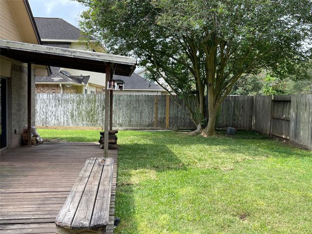 3118 Redcliff Drive, Sugar Land, TX 77479