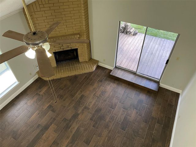 3118 Redcliff Drive, Sugar Land, TX 77479