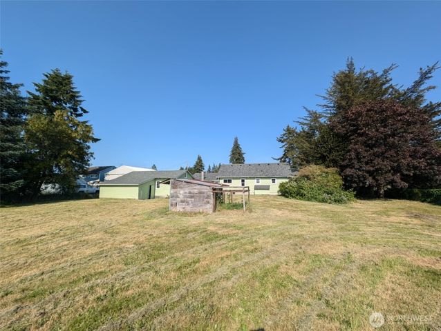 306 S 6th Street, Satsop, WA 98541