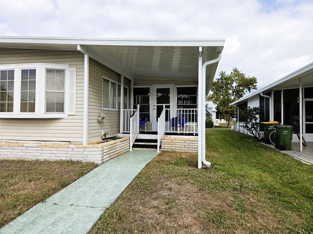 3209 OAKWOOD BOULEVARD S, Sarasota, FL 34237