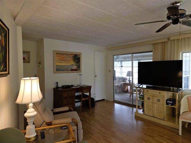 3209 OAKWOOD BOULEVARD S, Sarasota, FL 34237