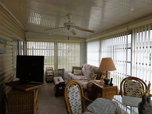 3209 OAKWOOD BOULEVARD S, Sarasota, FL 34237