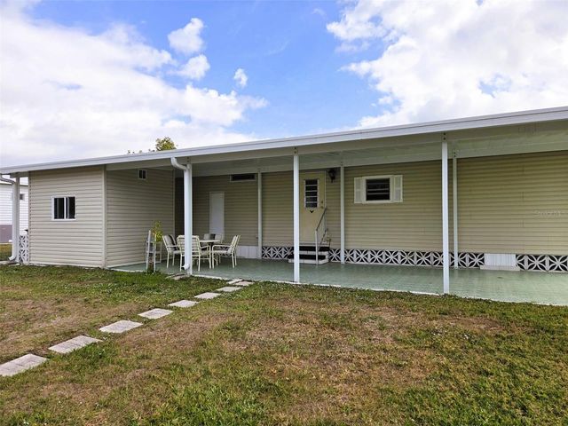 3209 OAKWOOD BOULEVARD S, Sarasota, FL 34237