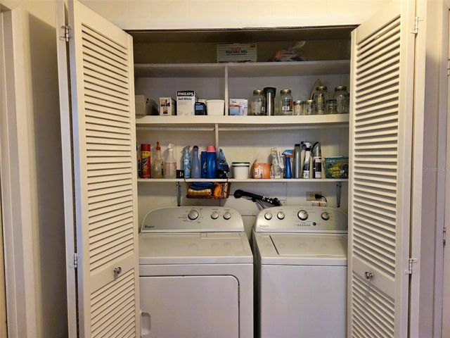 3209 OAKWOOD BOULEVARD S, Sarasota, FL 34237