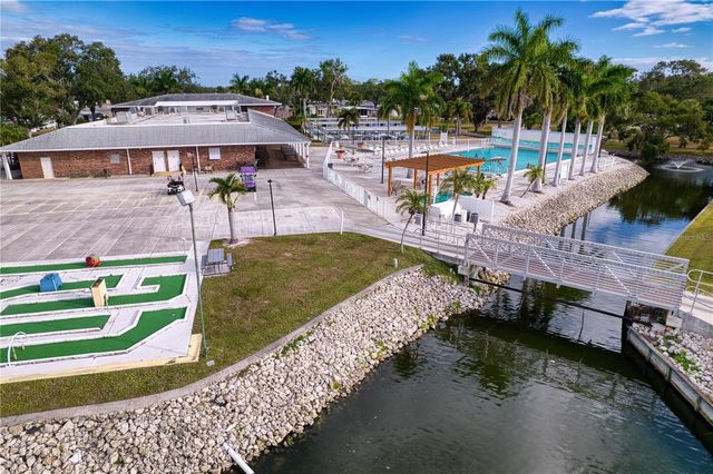 3209 OAKWOOD BOULEVARD S, Sarasota, FL 34237