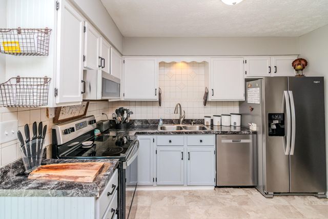 720 Terry Drive, Winchester, KY 40391