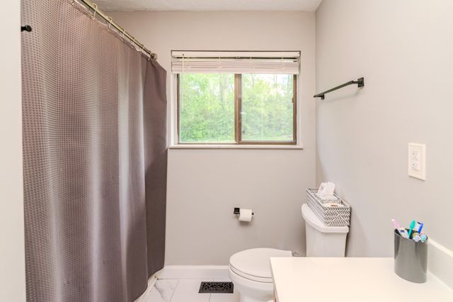 720 Terry Drive, Winchester, KY 40391