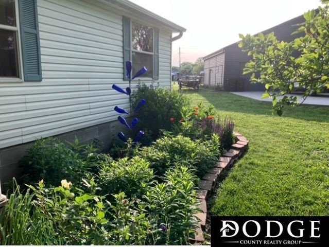 509 E Circle Drive, Hooper, NE 68031