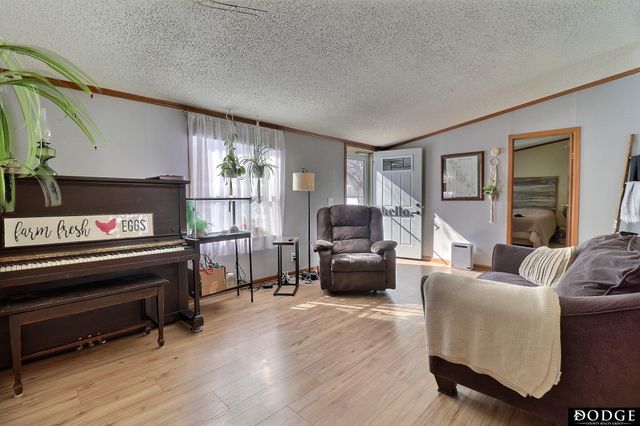 509 E Circle Drive, Hooper, NE 68031