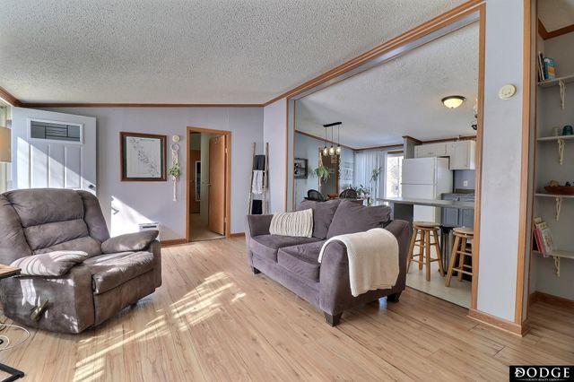 509 E Circle Drive, Hooper, NE 68031