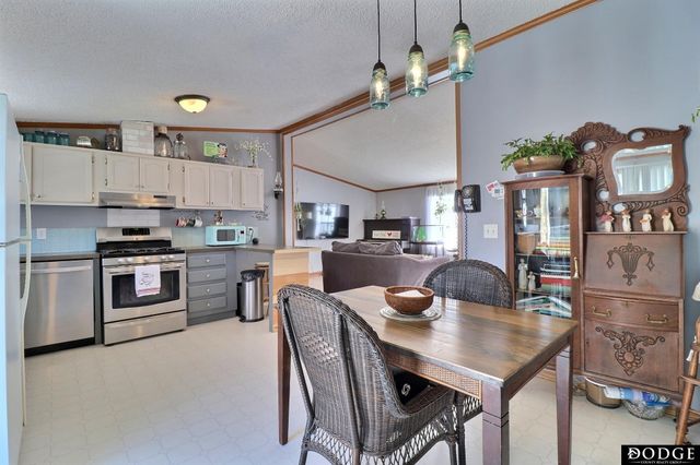 509 E Circle Drive, Hooper, NE 68031