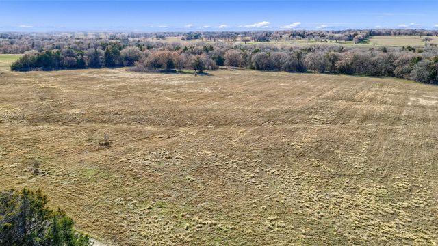 163 Twin Oaks Lane, Whitesboro, TX 76273