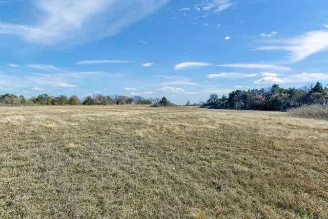 163 Twin Oaks Lane, Whitesboro, TX 76273