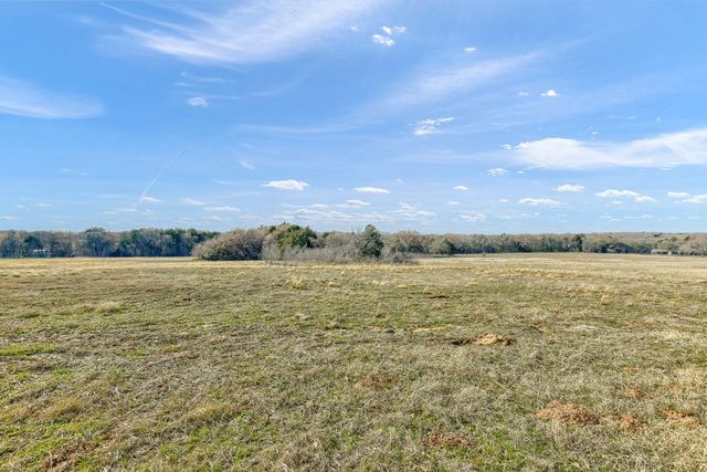 163 Twin Oaks Lane, Whitesboro, TX 76273
