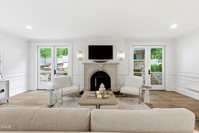 1526 Brooks Avenue, Raleigh, NC 27607