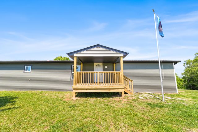 121 Bischoff Lane, Brooksville, KY 41004