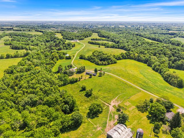 121 Bischoff Lane, Brooksville, KY 41004