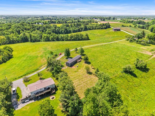121 Bischoff Lane, Brooksville, KY 41004