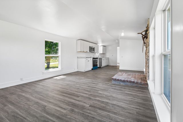 121 Bischoff Lane, Brooksville, KY 41004