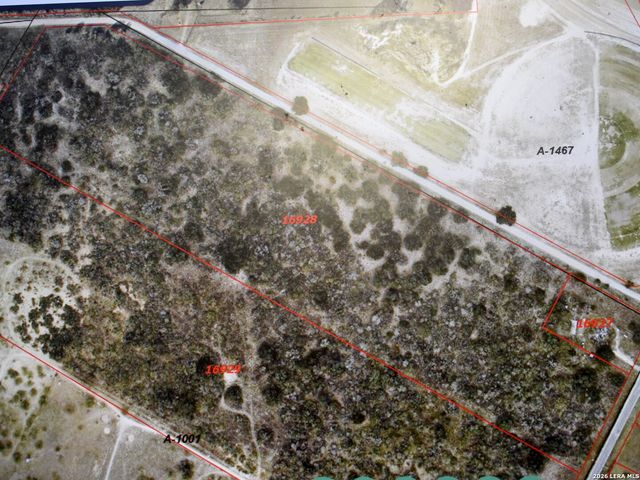 5030 Fm 2504, Poteet, TX 78065