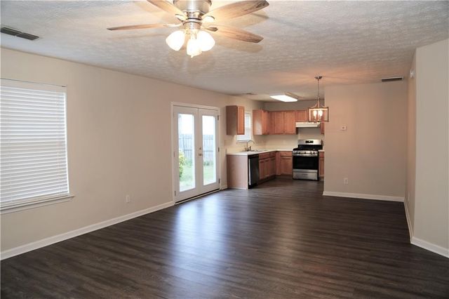 514 Carrington Court, Canton, GA 30115