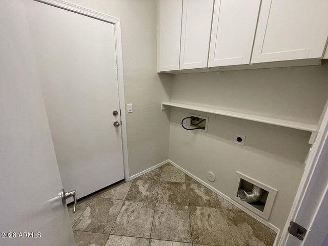 40411 W HELEN Court, Maricopa, AZ 85138