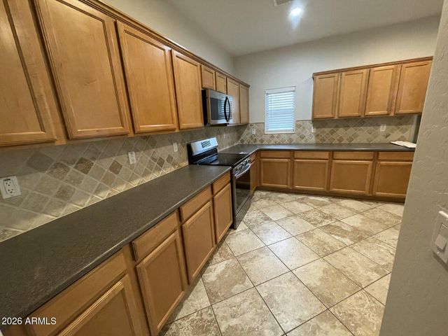 40411 W HELEN Court, Maricopa, AZ 85138