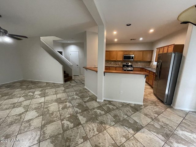40411 W HELEN Court, Maricopa, AZ 85138