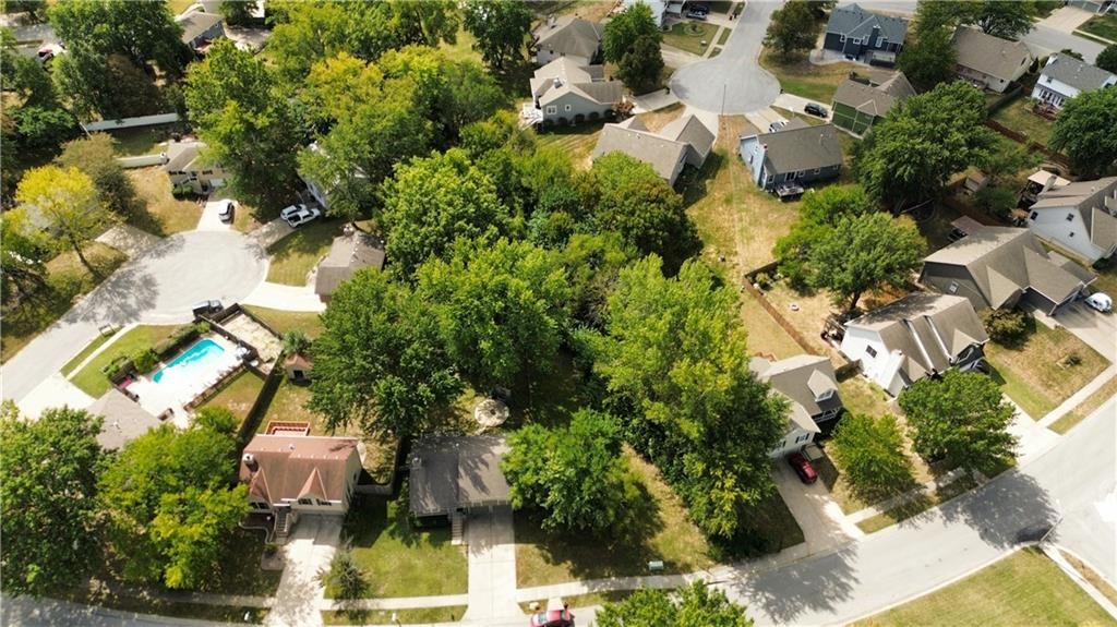 3547 SW Harbor Circle, Lee's Summit, MO 64082