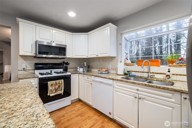 9543 Columbia Way, Sedro Woolley, WA 98284