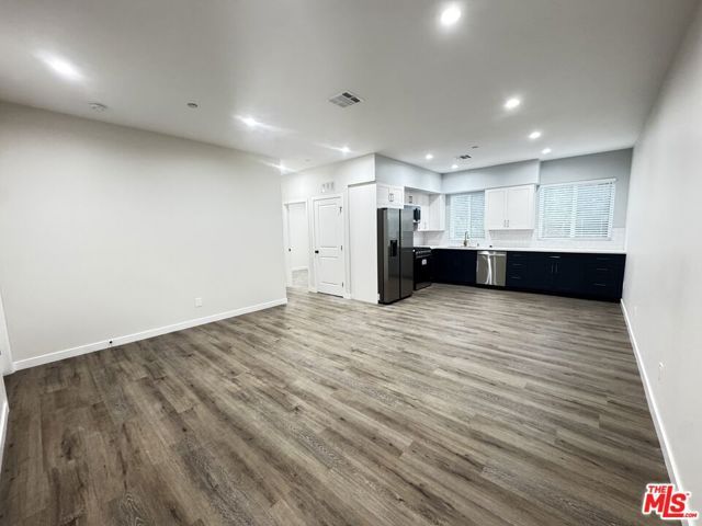 5637 Homeside Avenue, Los Angeles, CA 90016