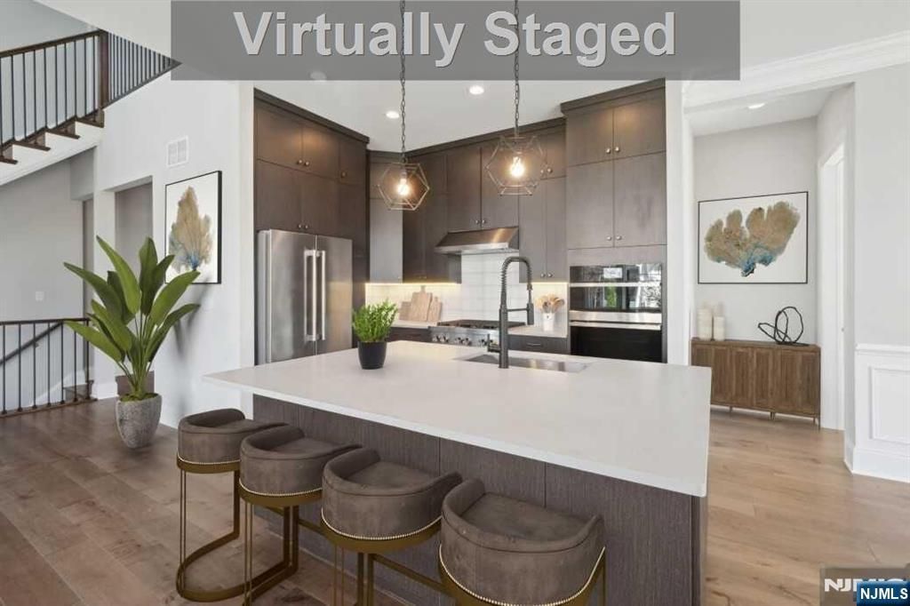 11 Muirfield Drive, River Vale, NJ 07675