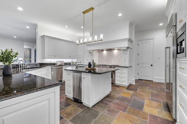 5705 Morlaix Court, Colleyville, TX 76034