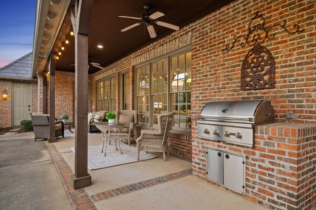 5705 Morlaix Court, Colleyville, TX 76034