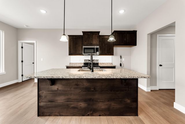 403 Wright Street, Willard, MO 65781