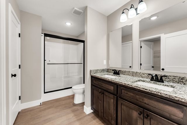 403 Wright Street, Willard, MO 65781