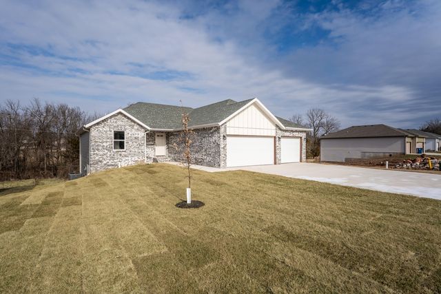 403 Wright Street, Willard, MO 65781