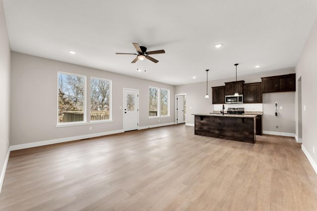 403 Wright Street, Willard, MO 65781