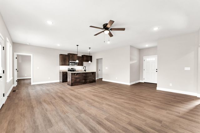 403 Wright Street, Willard, MO 65781