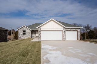 403 Wright Street, Willard, MO 65781