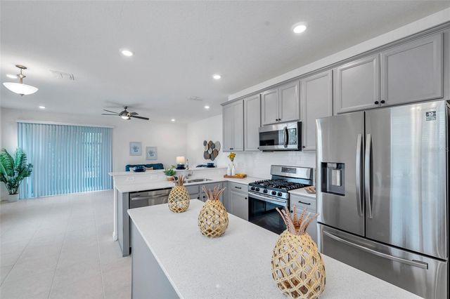 5728 SKYTOP DRIVE, Lithia, FL 33547