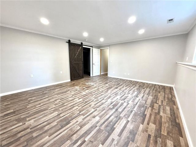 311 S COUNTRY CLUB Road, Maryville, MO 64468