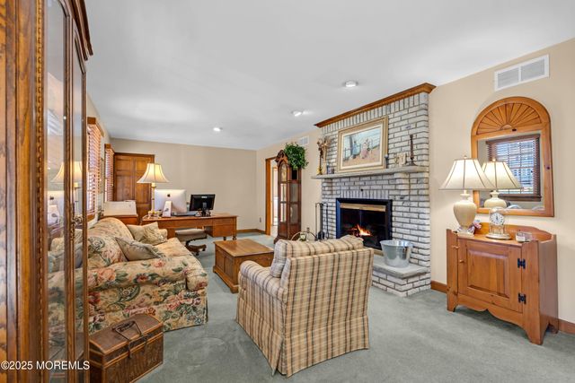 127 Mello Lane, Toms River, NJ 08753