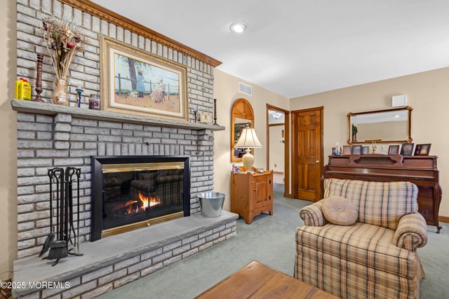 127 Mello Lane, Toms River, NJ 08753