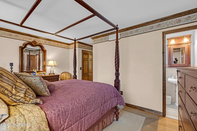 127 Mello Lane, Toms River, NJ 08753