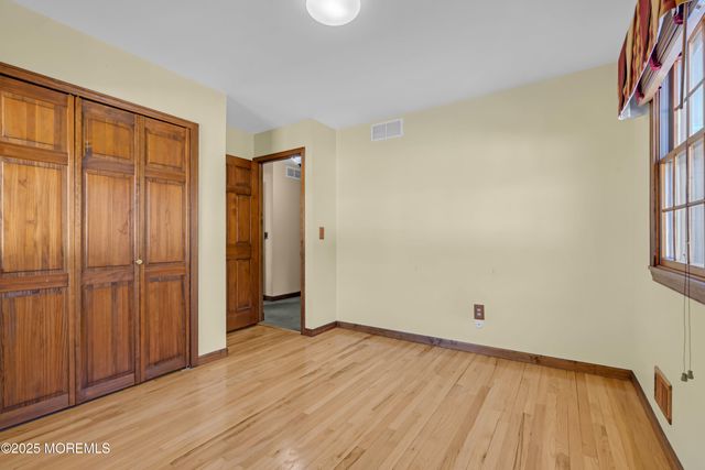 127 Mello Lane, Toms River, NJ 08753