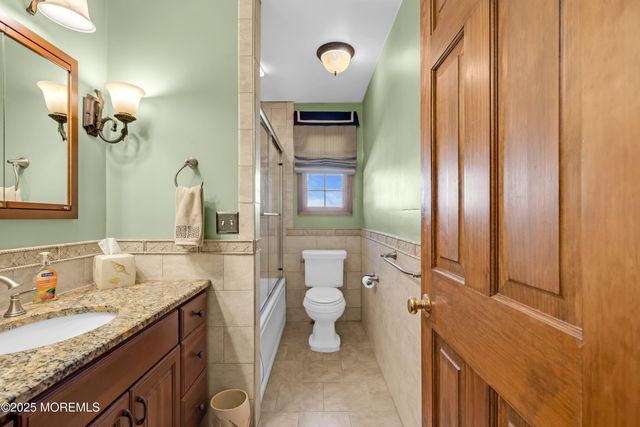 127 Mello Lane, Toms River, NJ 08753